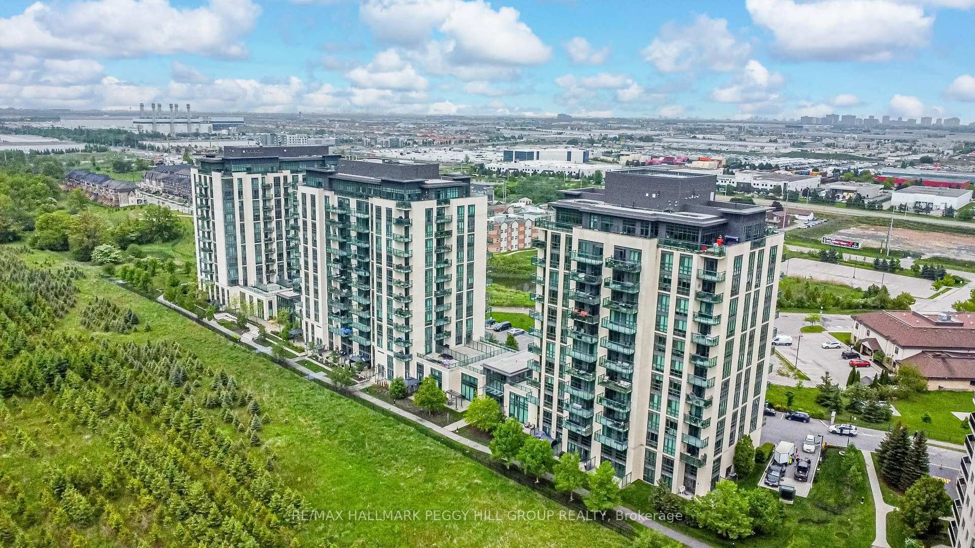 Property Photo: 45 Yorkland Boulevard 206 ON L6P 4B4