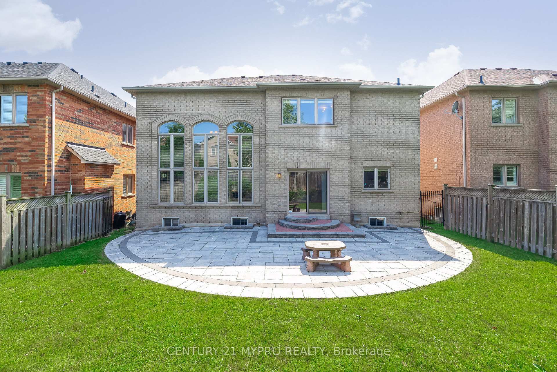 Property Photo:  2446 Tesla Crescent  ON L6H 7T6 