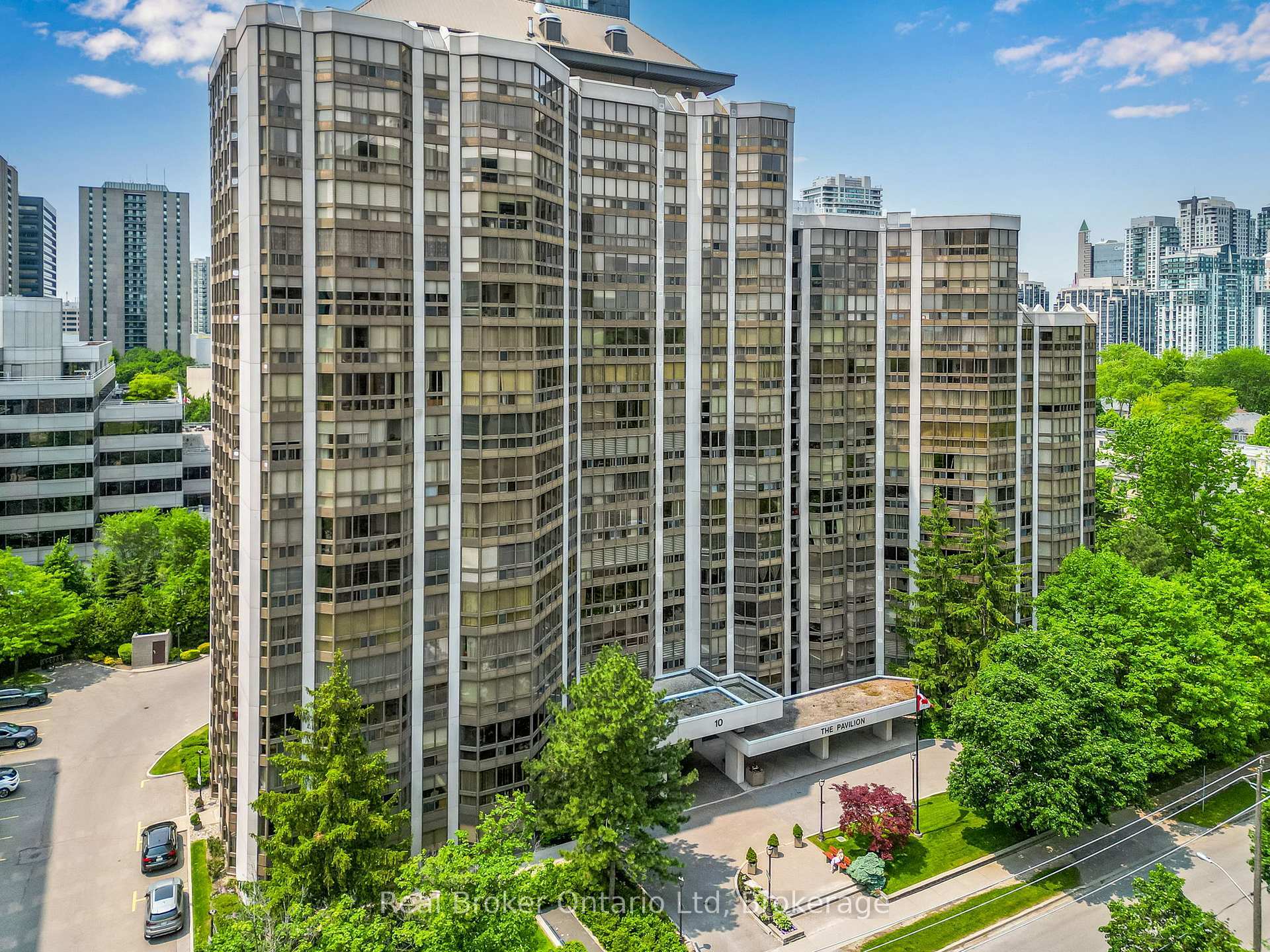 Photo de la propriété: 10 Kenneth Avenue 1109 ON M2N 6K6