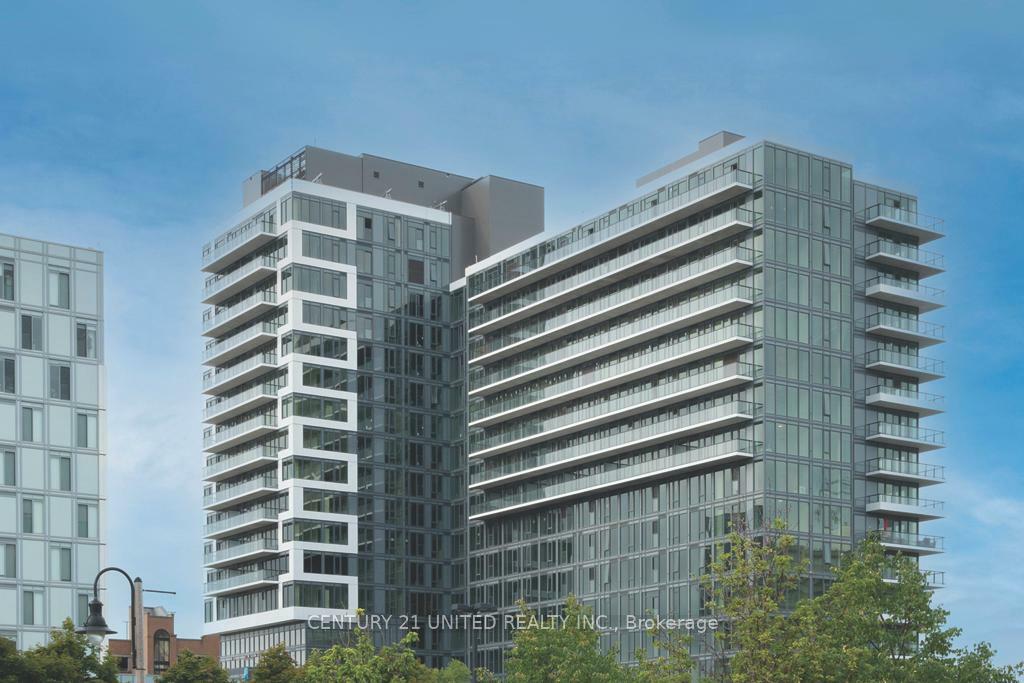 Property Photo: 80 Bond Street E 1902 ON L1G 0E6