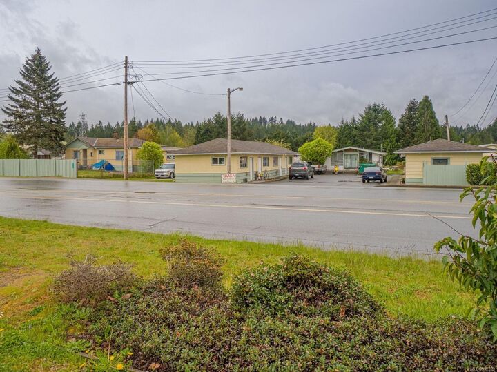 Property Photo: 3330/3344 Johnston Rd BC V9Y 2N5