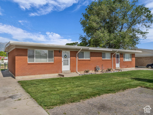 Property Photo: 856 N 600 E UT 84043