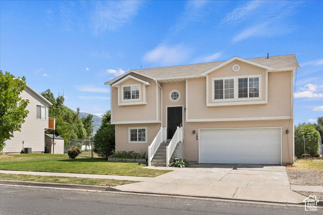 Property Photo: 109 E 1875 N UT 84414