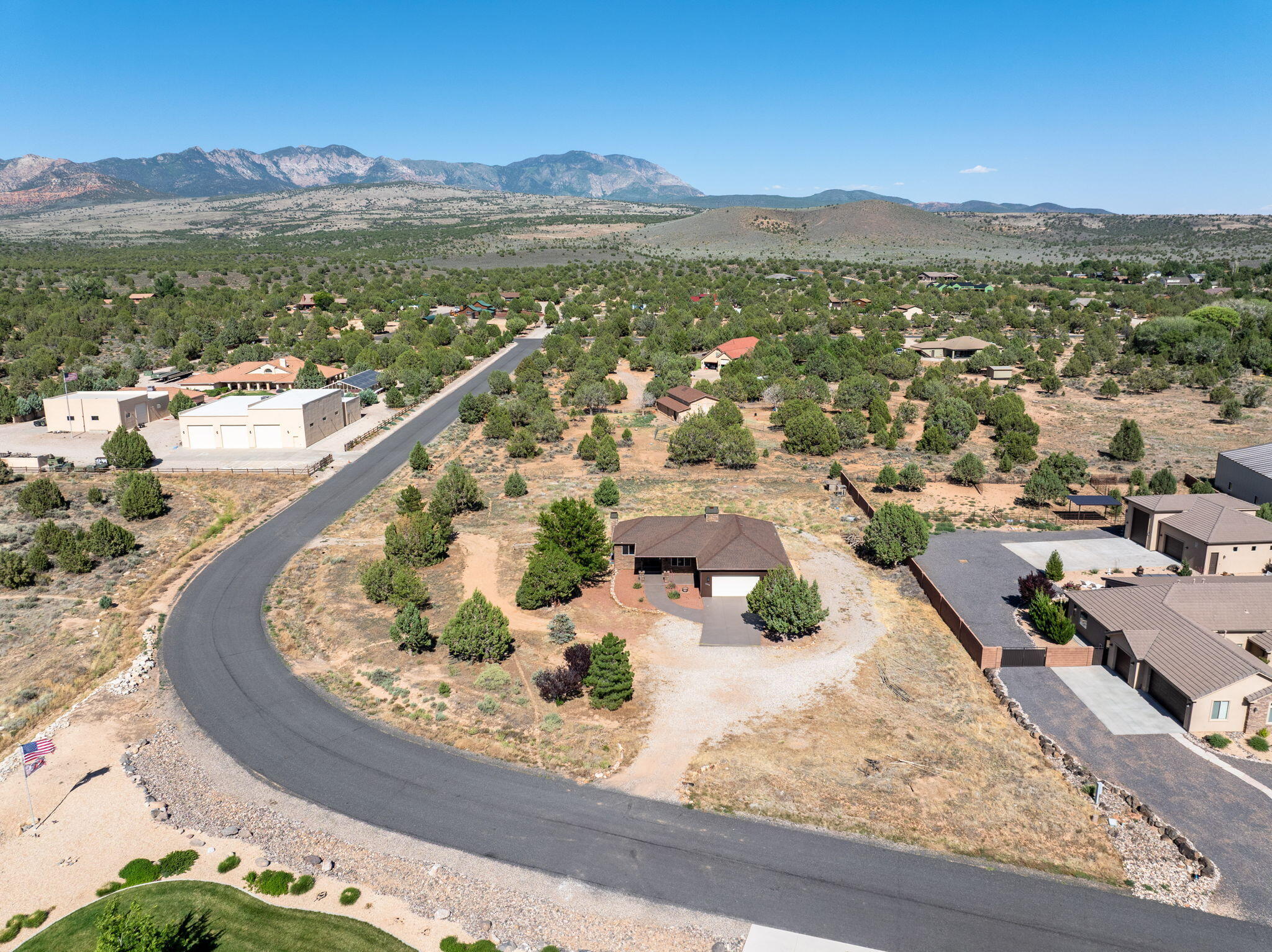 Property Photo: 1572 N Canyon Trails Dr UT 84783