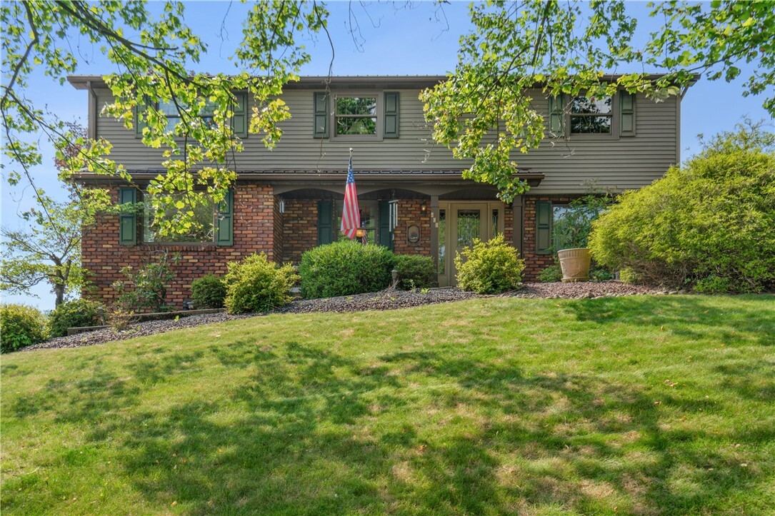 Property Photo: 401 Middlesex Rd PA 15135