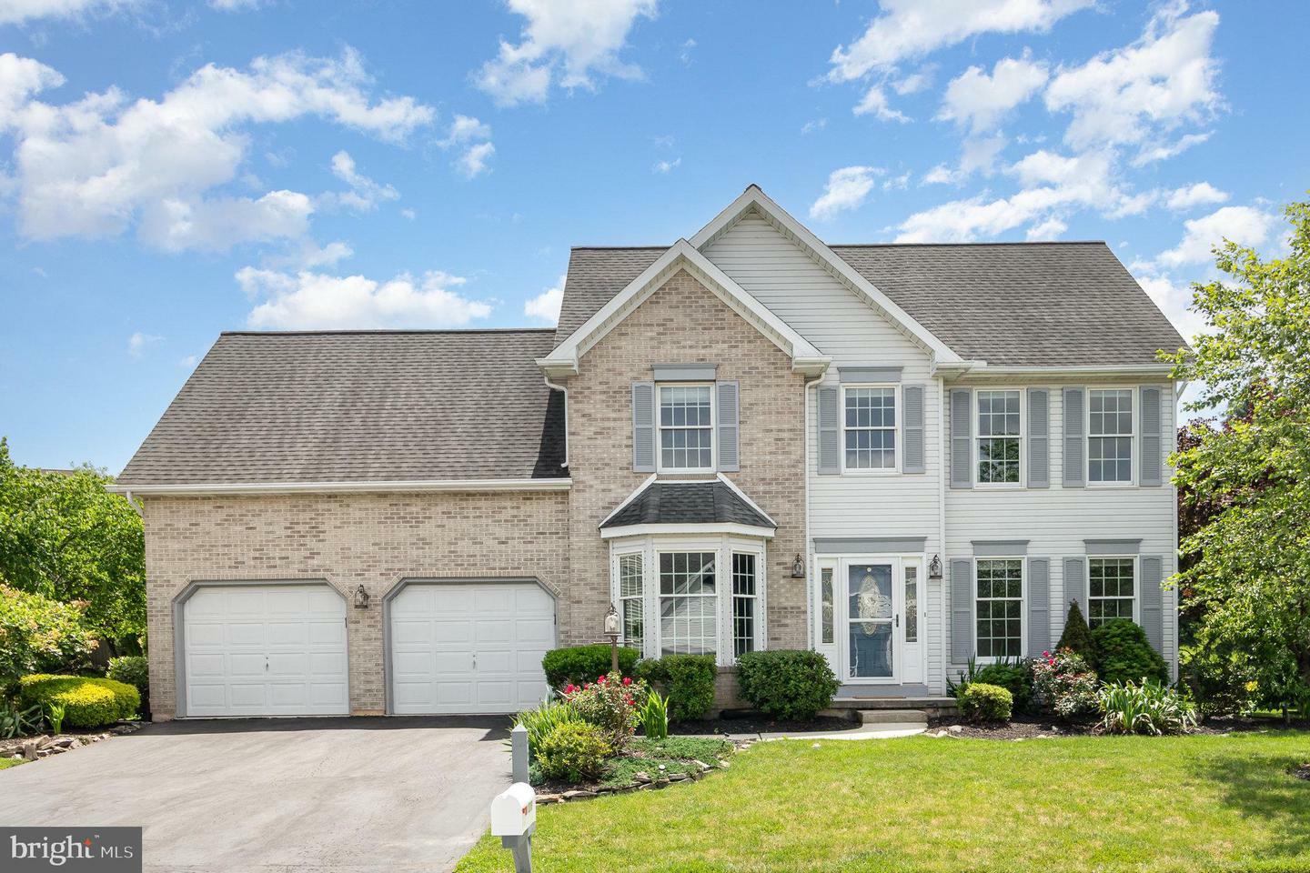 Property Photo:  2219 Canterbury Drive  PA 17055 
