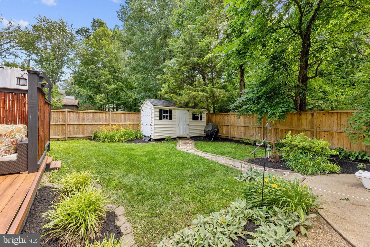 Property Photo: 2411 Rosedown Drive VA 20191