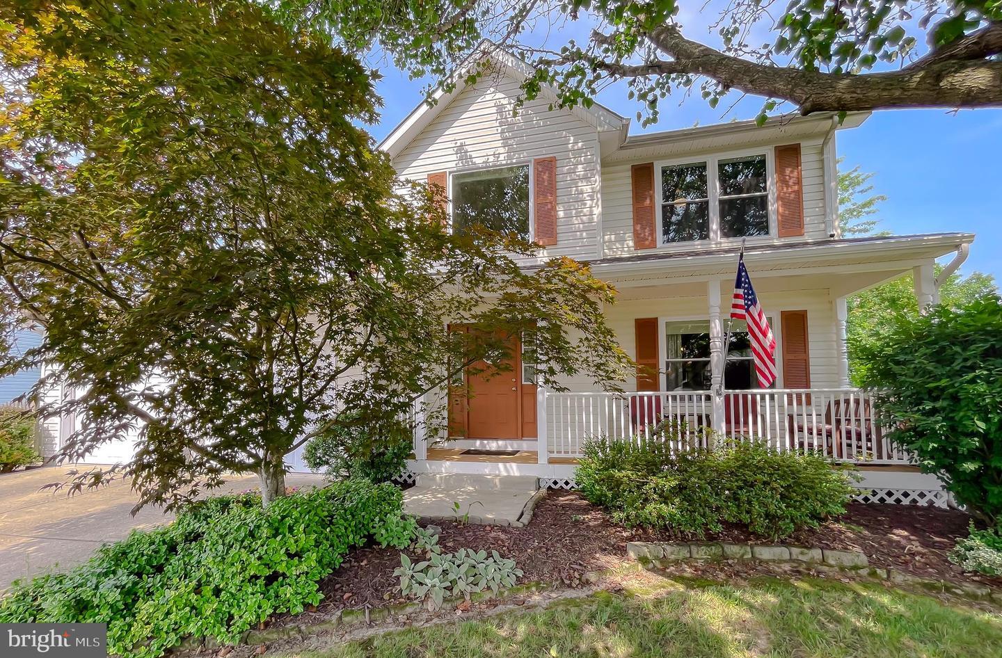Property Photo: 22135 Snapdragon Court MD 20634