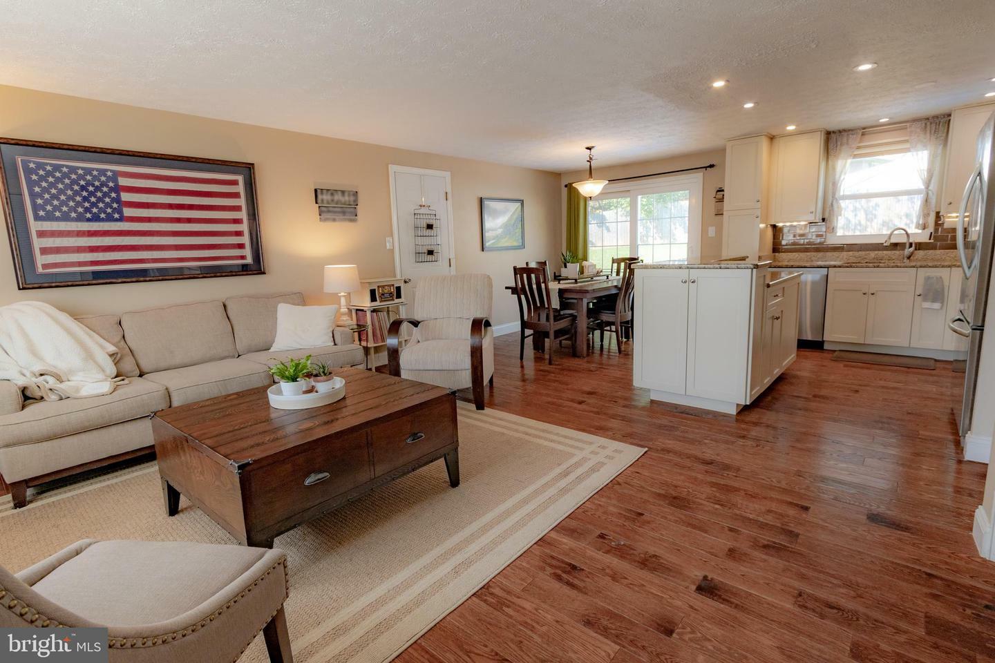 Property Photo: 4328 Rolling Stone Way VA 22306
