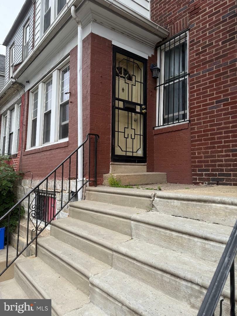 Property Photo: 1537 S 31st Street PA 19146