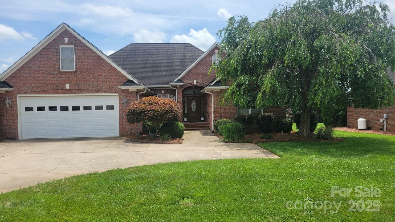 Property Photo: 2872 Wheat Field Court NC 28092