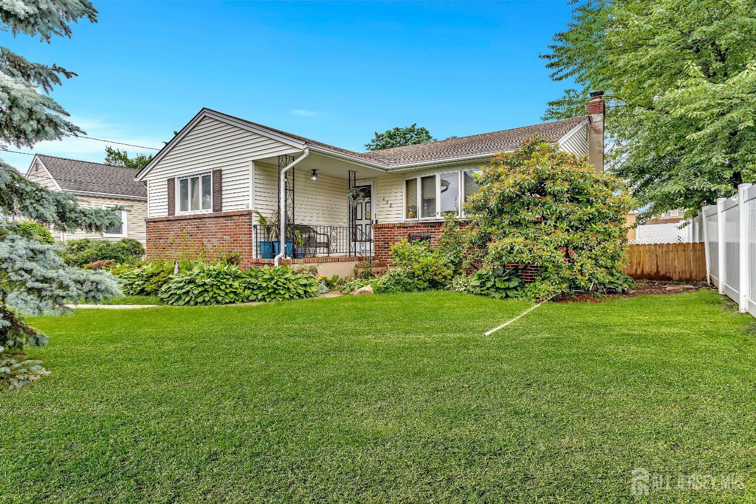 Property Photo: