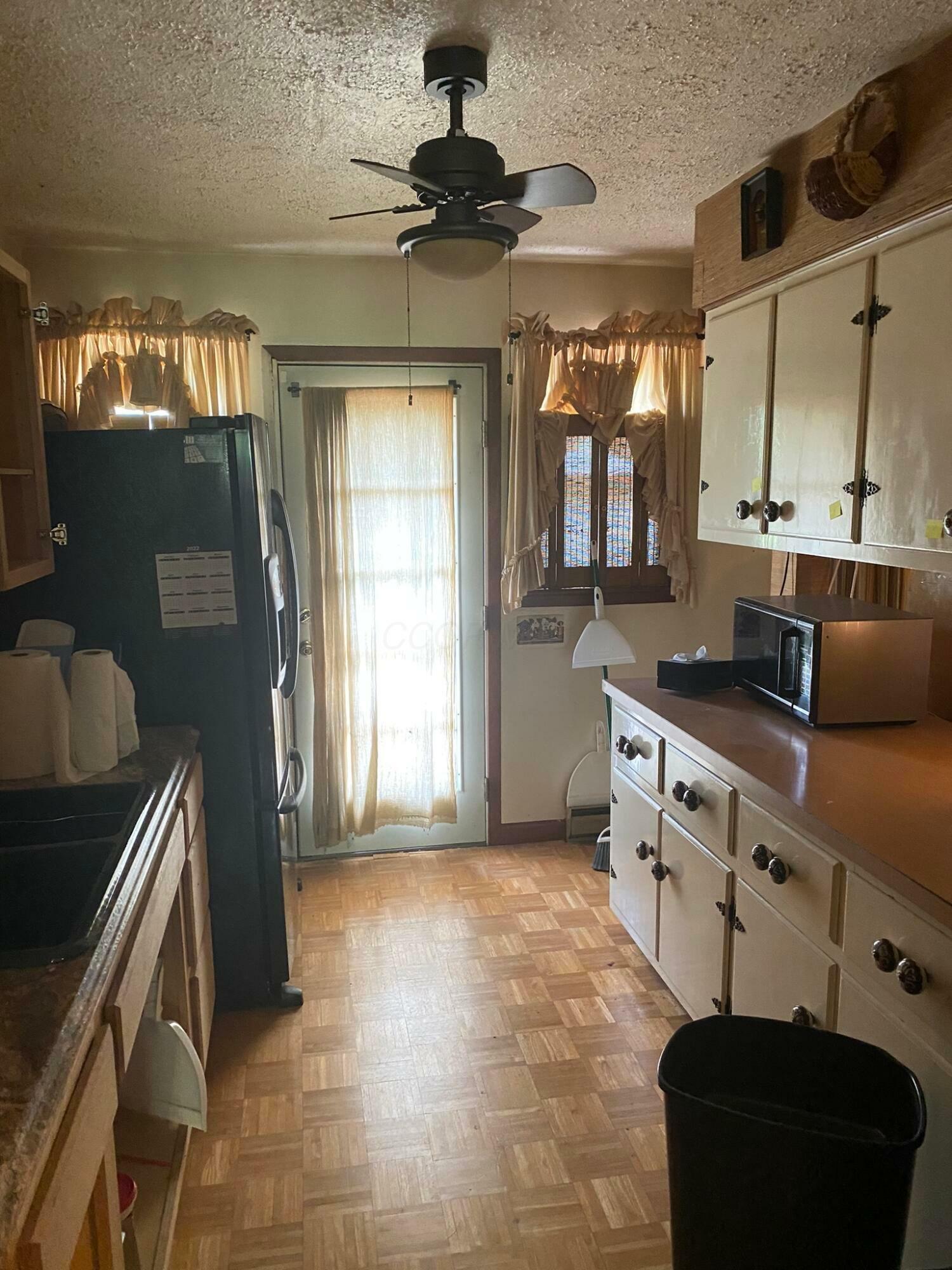 Property Photo: 12170 Fairview SE Road OH 43056