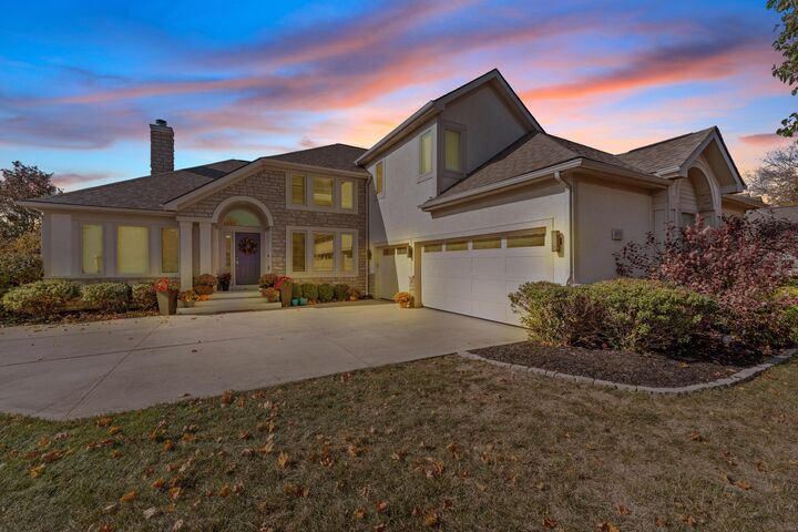 Property Photo: 6037 Baronscourt Way OH 43016