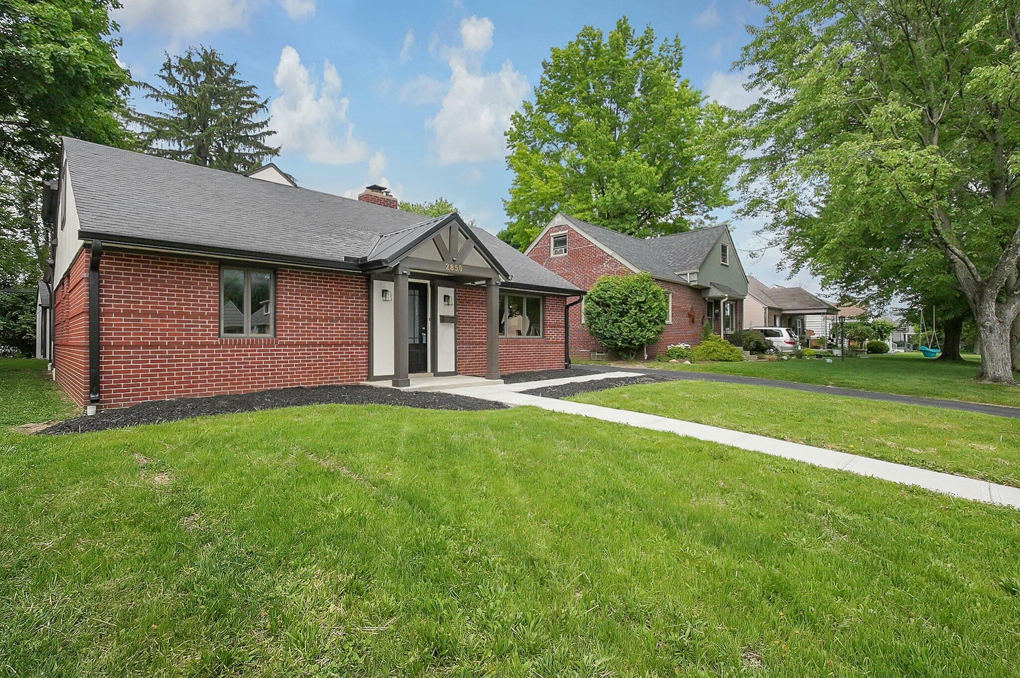 Property Photo: 2850 E Moreland Drive OH 43209