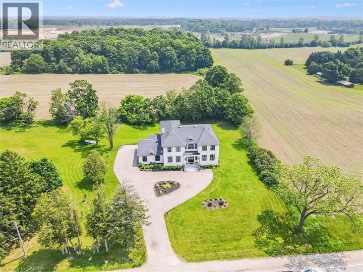 Photo de la propriété: 4507 Wellington Rd 32 ON N3C 2V4