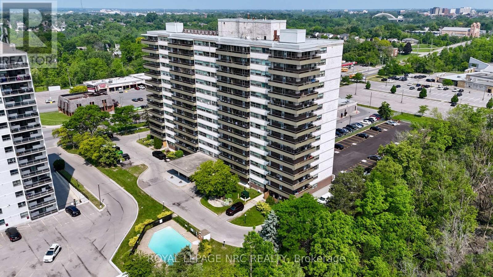 Property Photo: 215 Glenridge Avenue 810 ON L2T 3J7