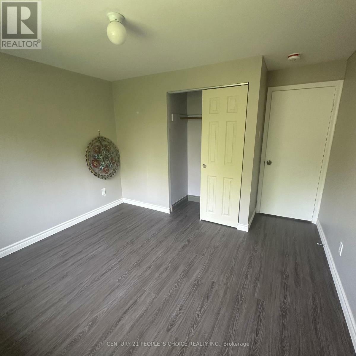 Property Photo: 199 Avondale Boulevard Unit 2 ON L6T 1J1