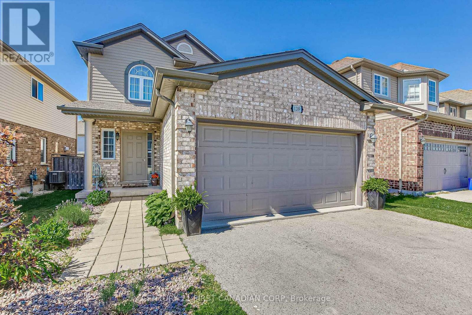 Property Photo: 1289 Lawson Road ON N6G 5K9