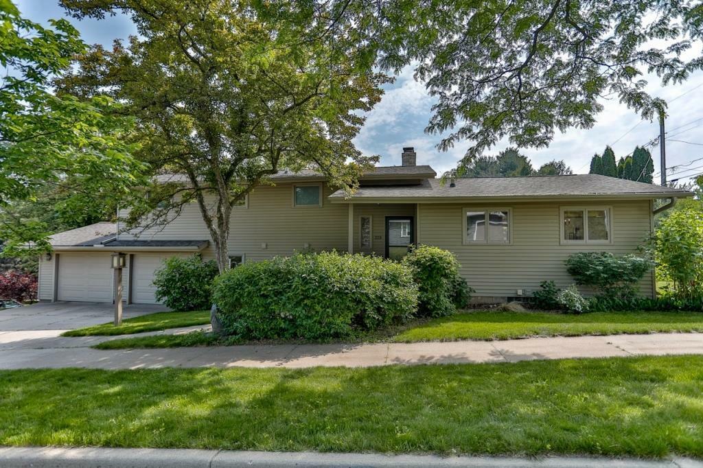 329 North 12th Avenue  Wausau WI 54401 photo