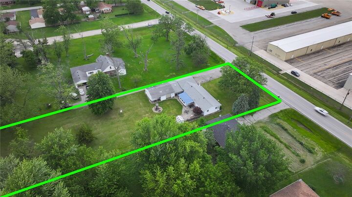 Property Photo: 707 S Airport Road IL 62521
