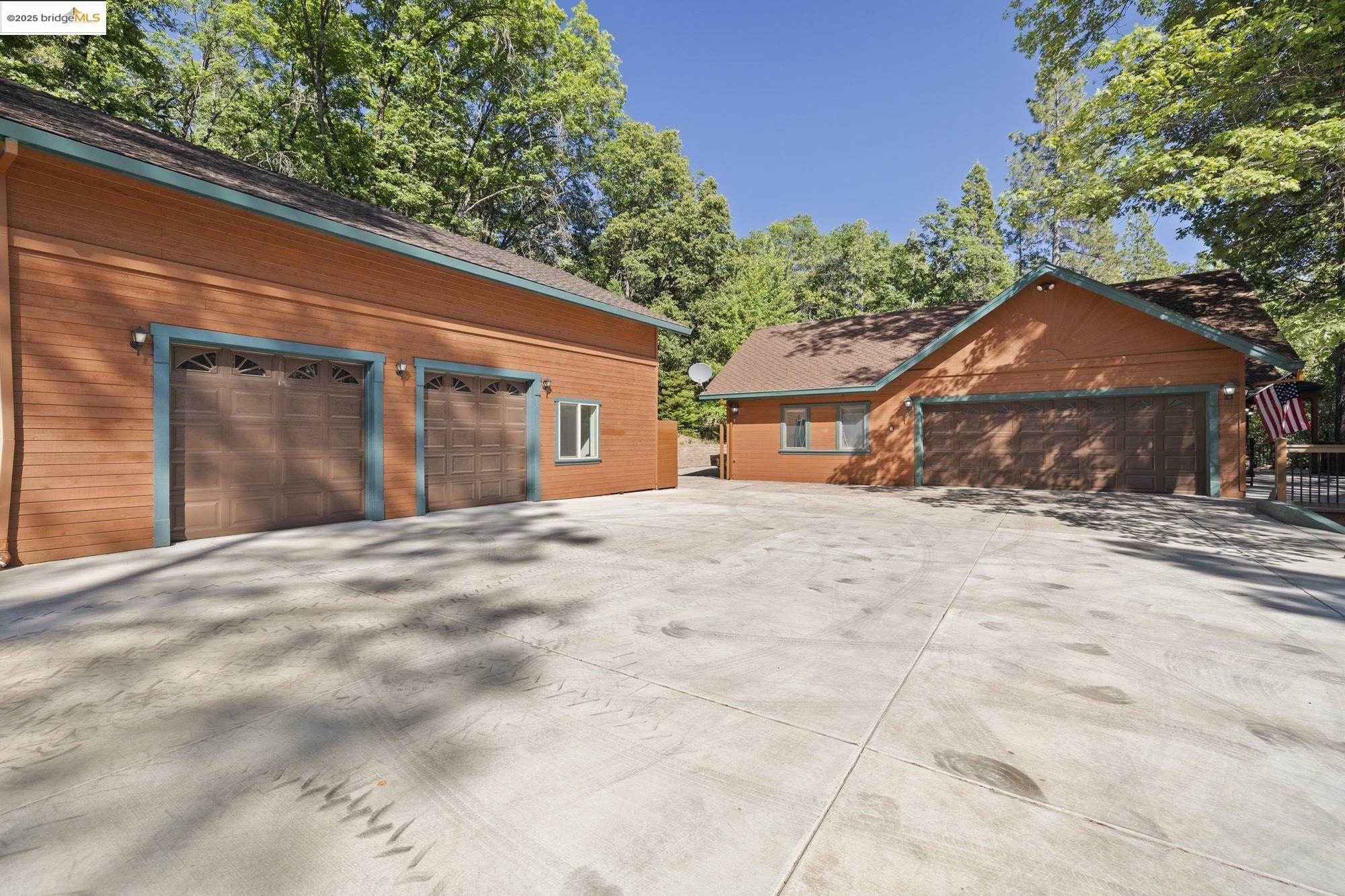 Property Photo: 17355 High Grade Ln CA 95370