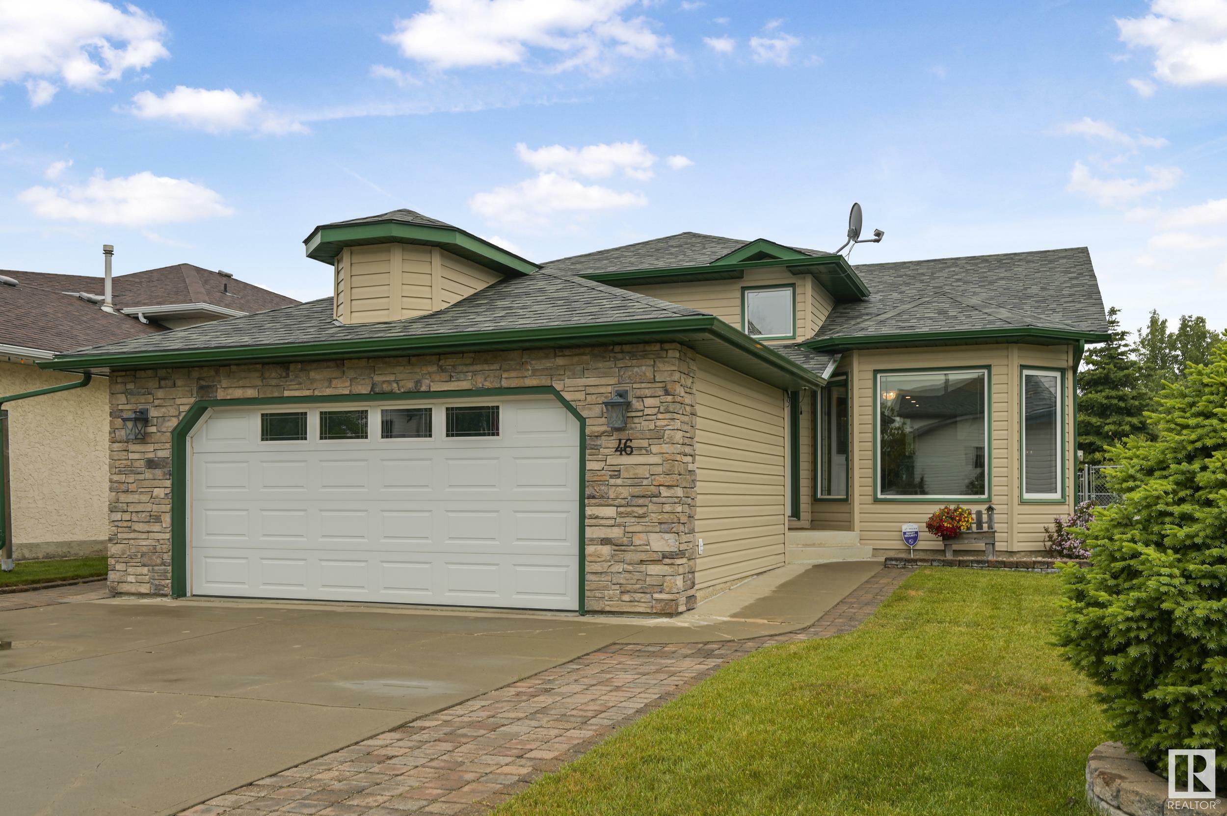 46 Deer Park Way  Spruce Grove AB T7X 3K4 photo