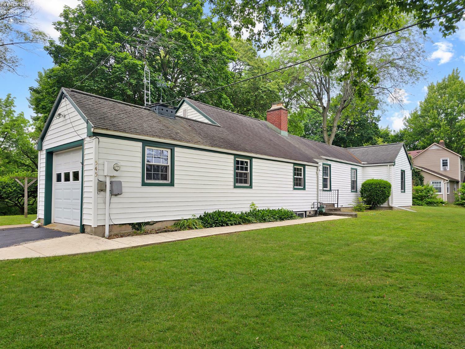 Property Photo: 545 Mulberry Street OH 43410