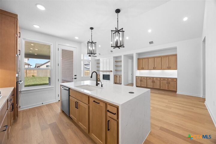 Property Photo: 8704 Aracari Cove TX 78744