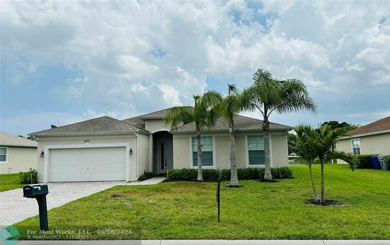 Property Photo: 6075 46th Ln FL 32967