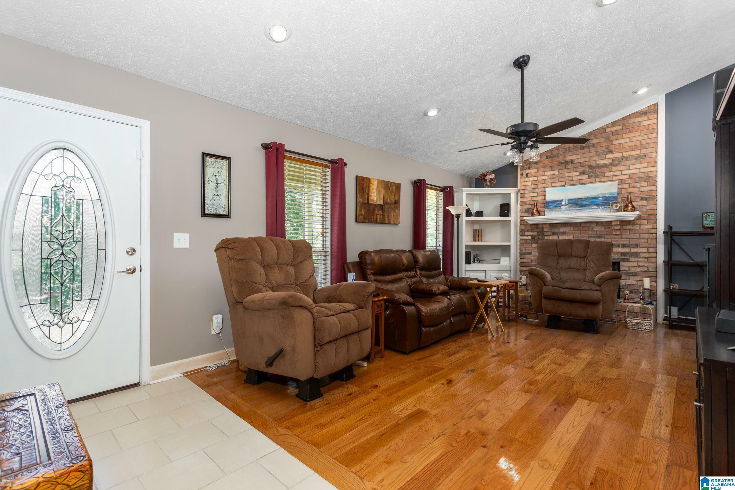 Property Photo: 1015 Lock 4 Road AL 35135