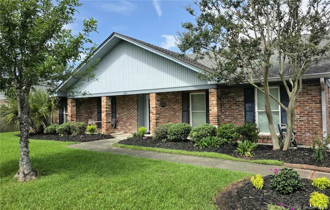 Property Photo: 1404 Forest Lane LA 70663