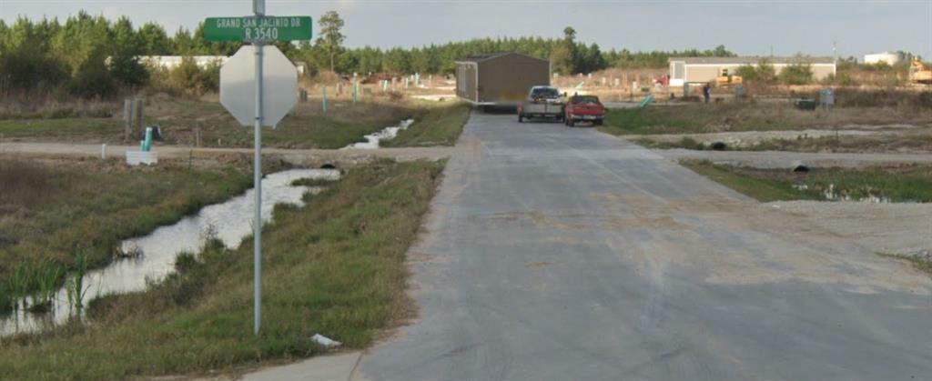 Property Photo: 743 Road 5606 TX 77327