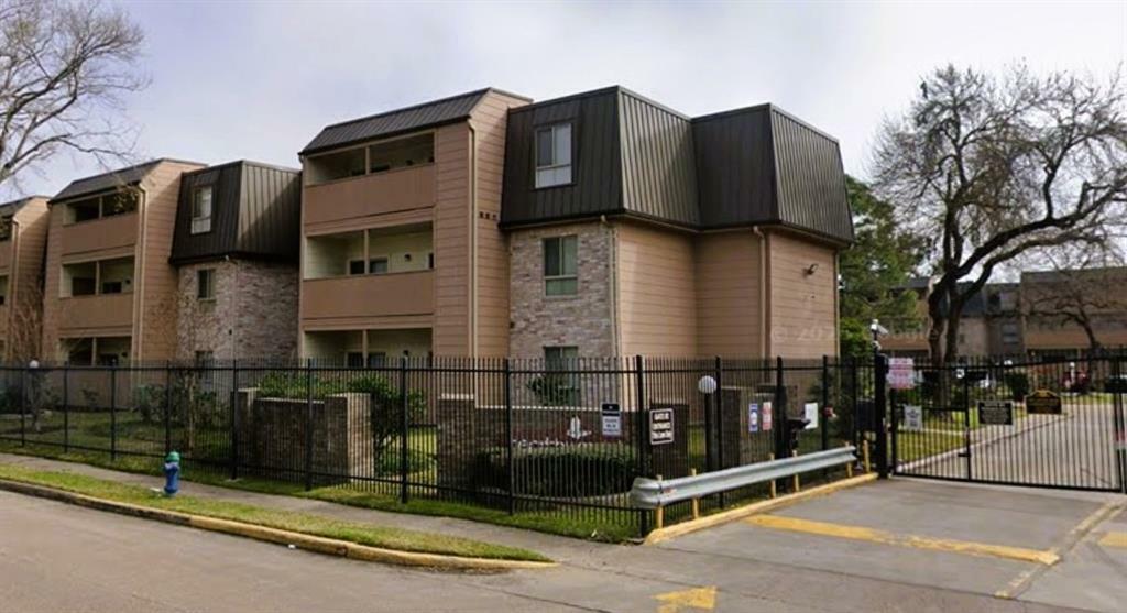 Property Photo:  8421 Hearth Drive 21  TX 77054 