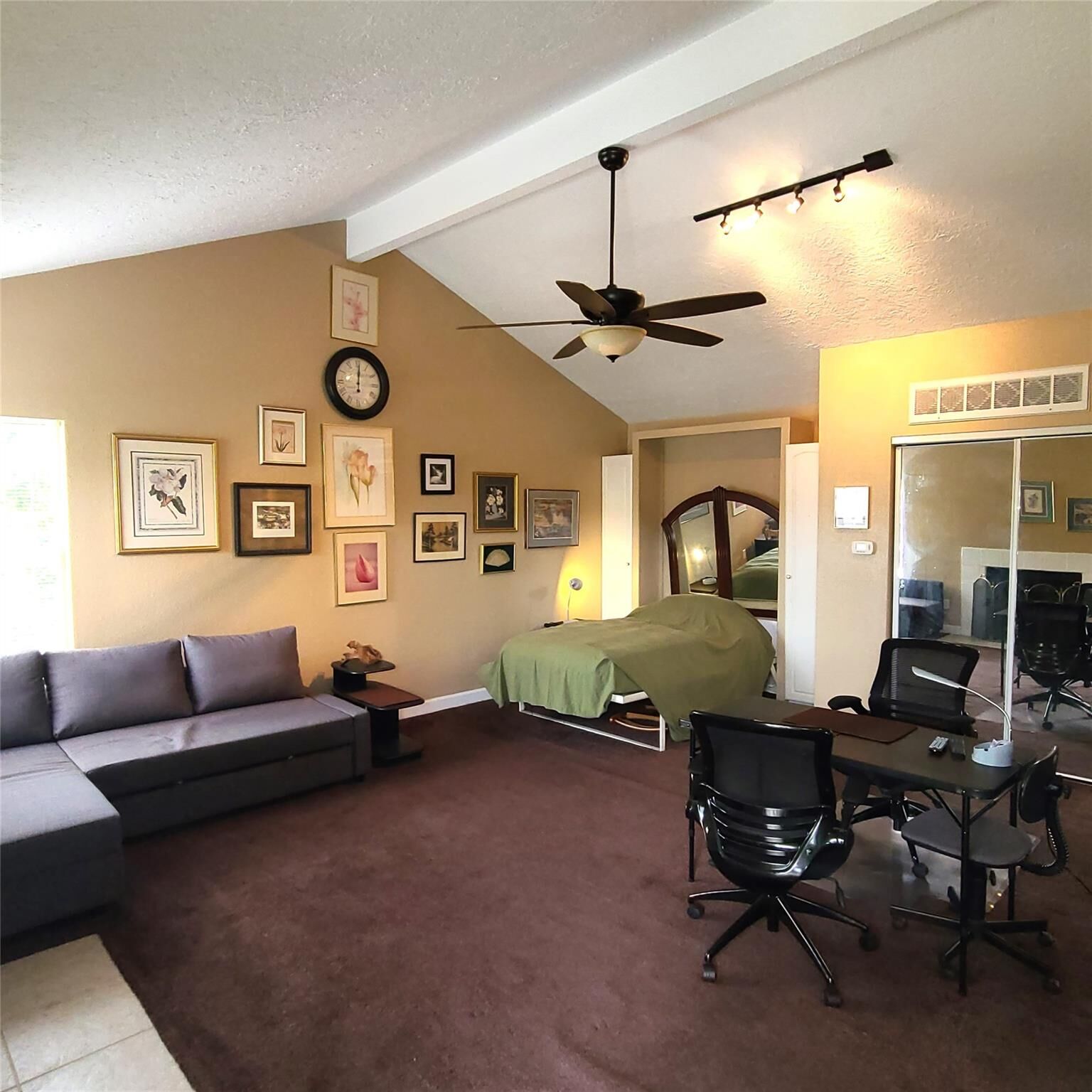 Property Photo:  2011 Spenwick Drive 220  TX 77055 