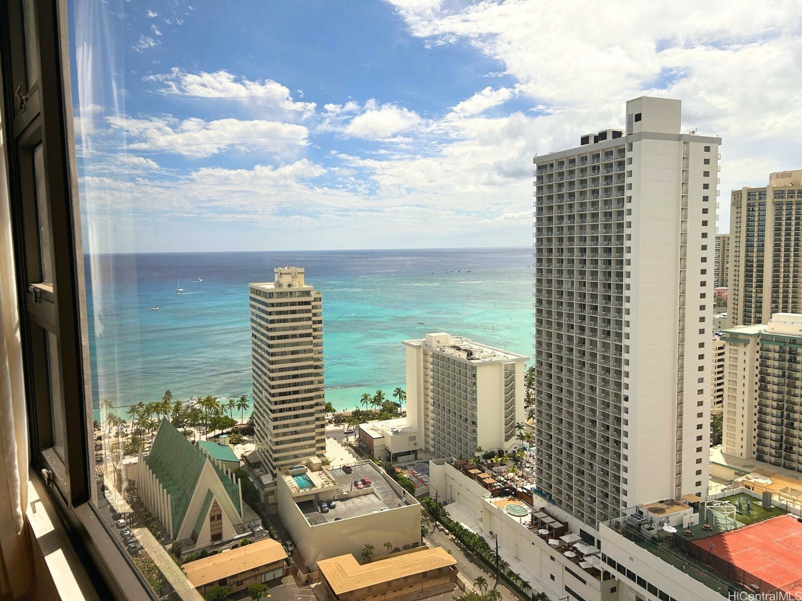 201 Ohua Avenue 2406  Honolulu HI 96815 photo