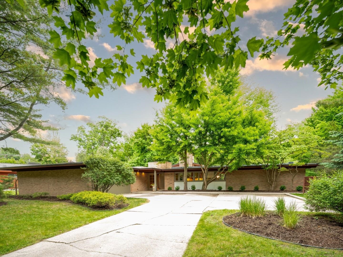 3900 Valley  Midland MI 48640 photo