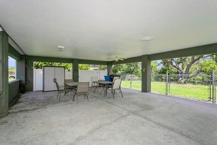 Property Photo: 9107 Brunswick Lane FL 33615
