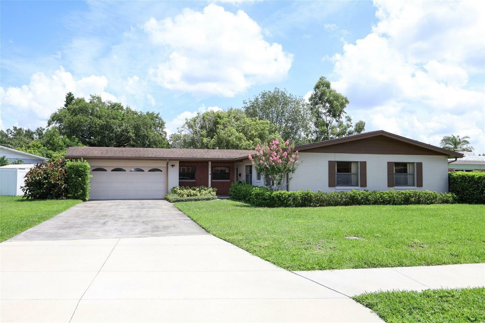 Property Photo: 2417 Bayfront Parkway FL 32806