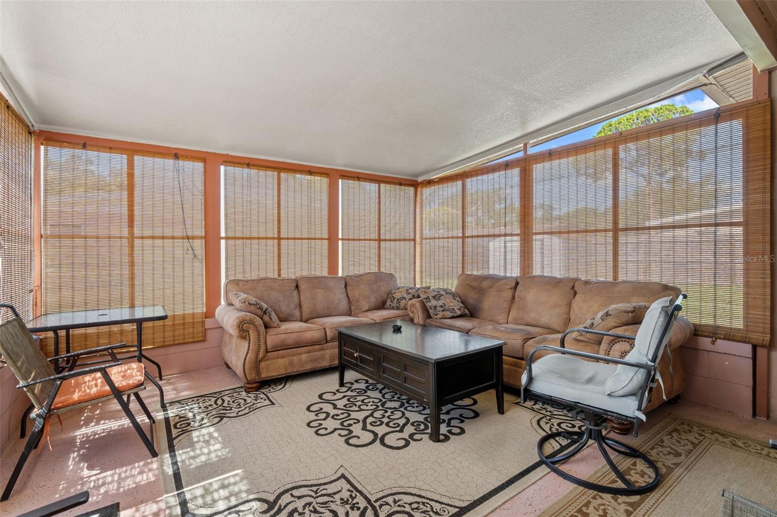 Property Photo:  7676 18th St N  FL 33702 