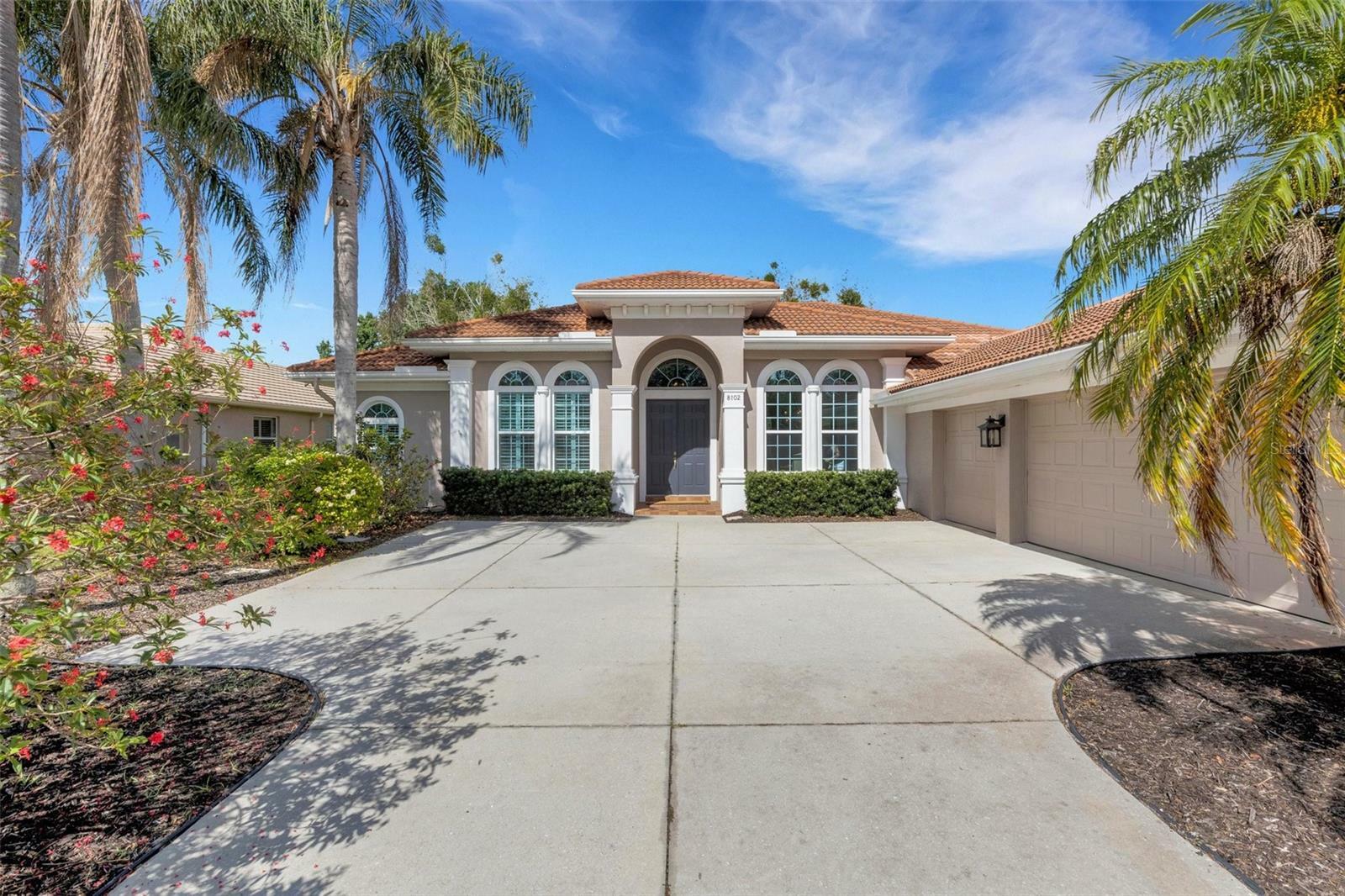 Property Photo: 8102 Waterview Boulevard FL 34202