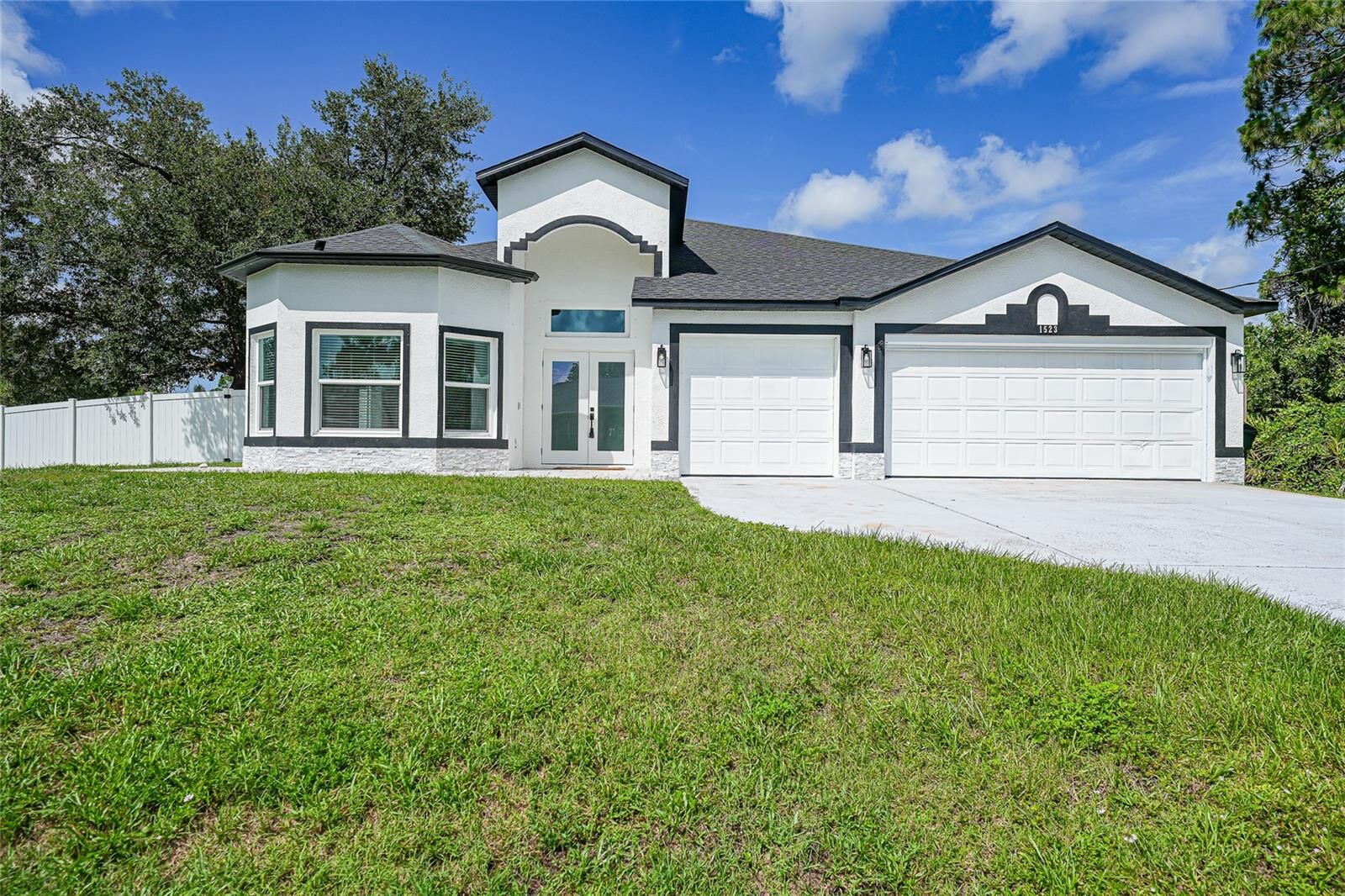 Property Photo:  1523 Napoleon Road  FL 34288 