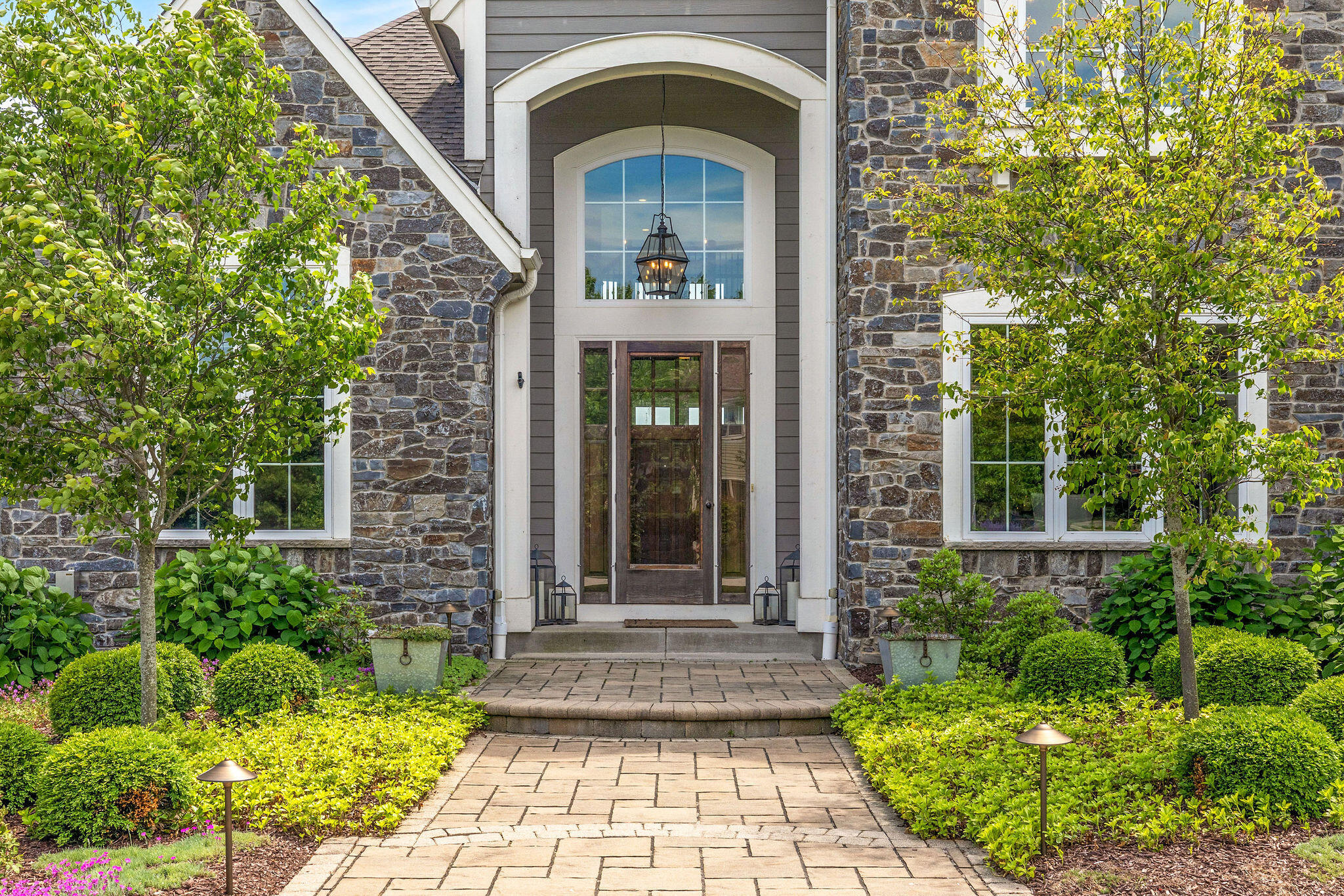 Property Photo: 7175 W Oakview Ct WI 53092