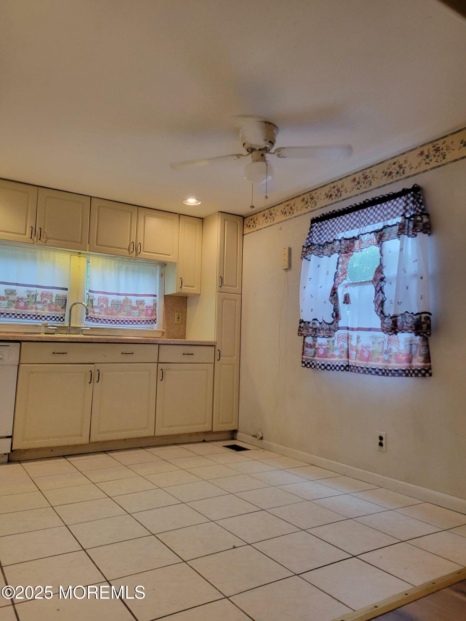 Property Photo:  39 Antonia Drive  NJ 08527 