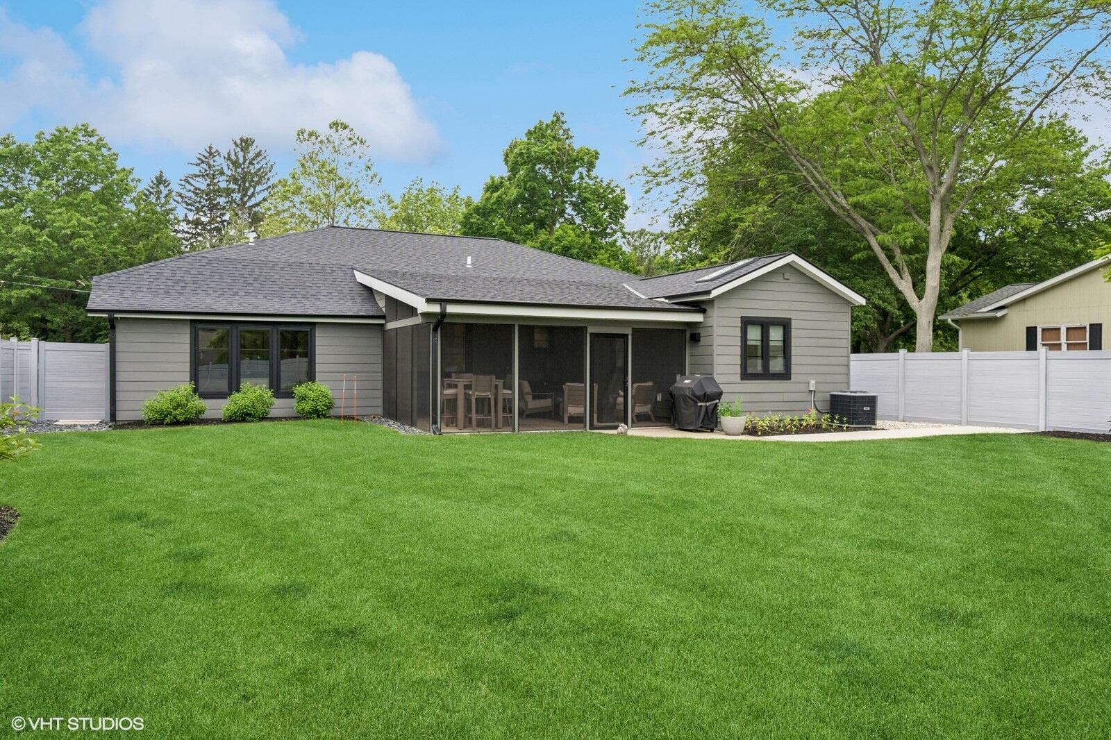 Property Photo:  505 Grand Street  MI 49453 
