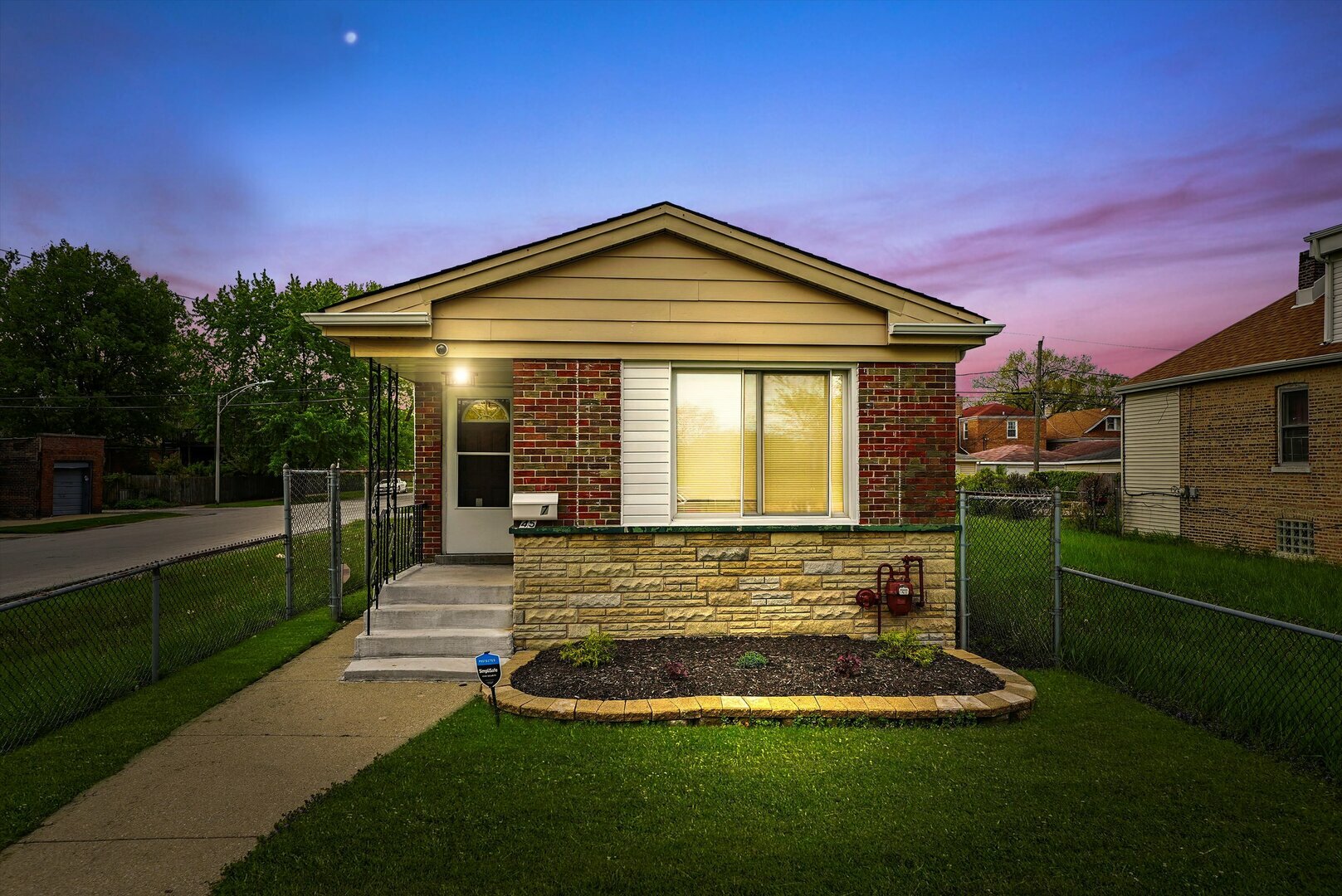Property Photo: 457 E 91st Street IL 60619