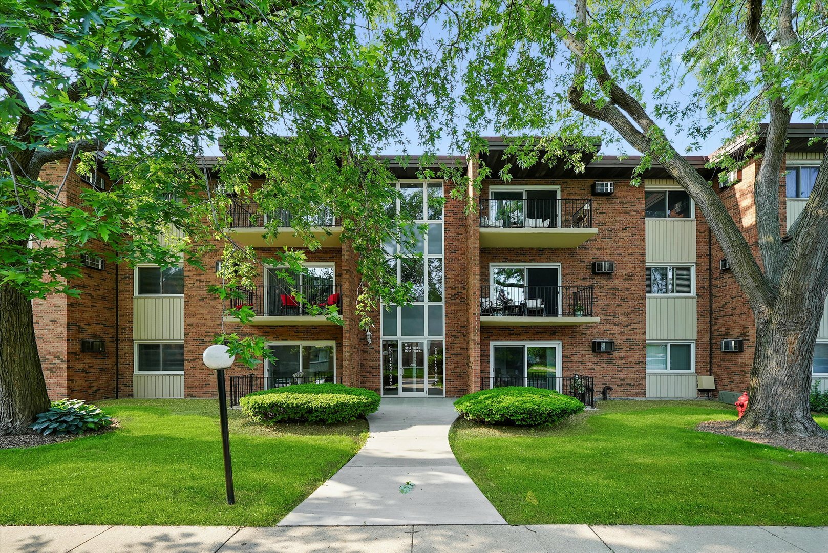 4113 W 97th Place 104  Oak Lawn IL 60453 photo