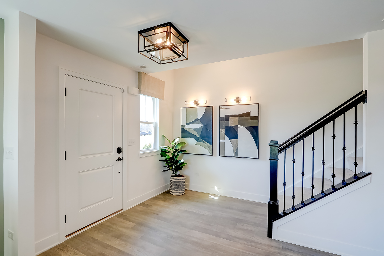 Property Photo: 1060 E Oakton Street IL 60018
