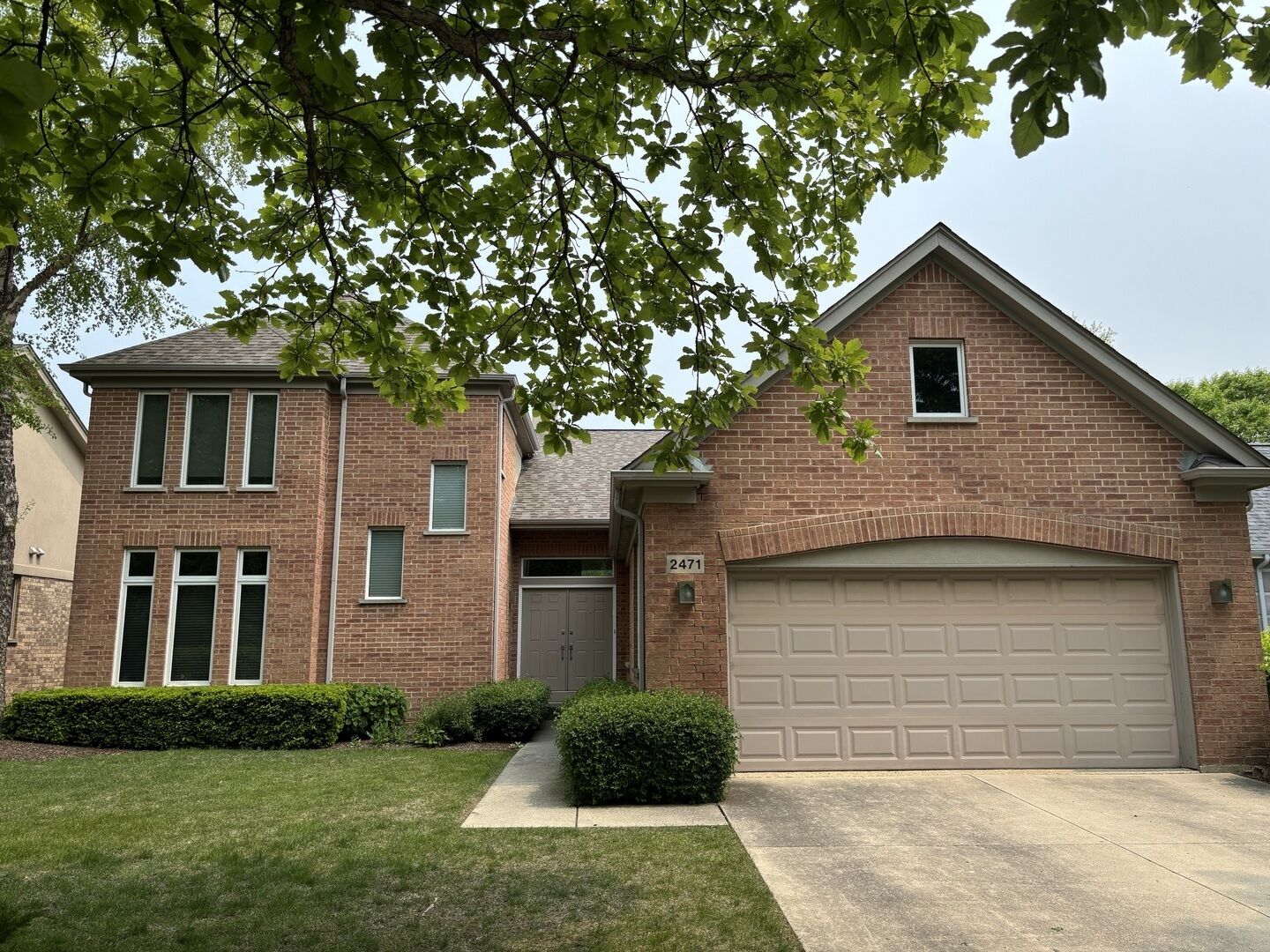 Property Photo: 2471 Augusta Way IL 60035