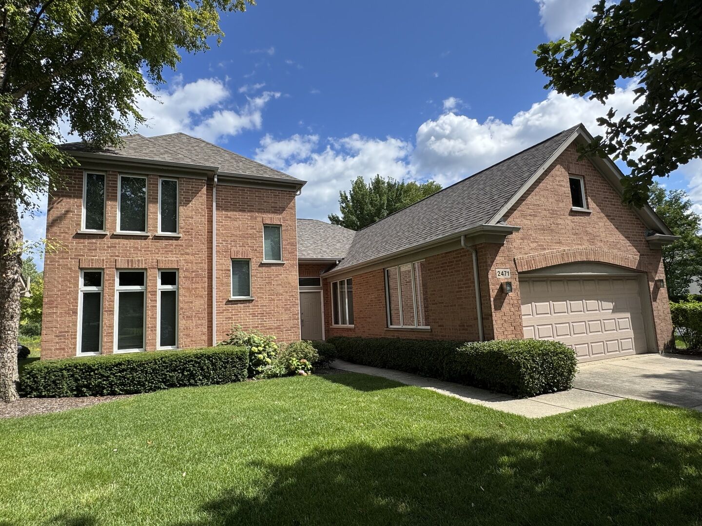 Property Photo:  2471 Augusta Way  IL 60035 